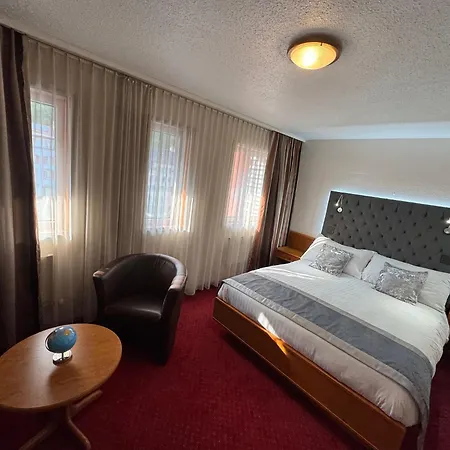 Hotel Des Trois Rois-2